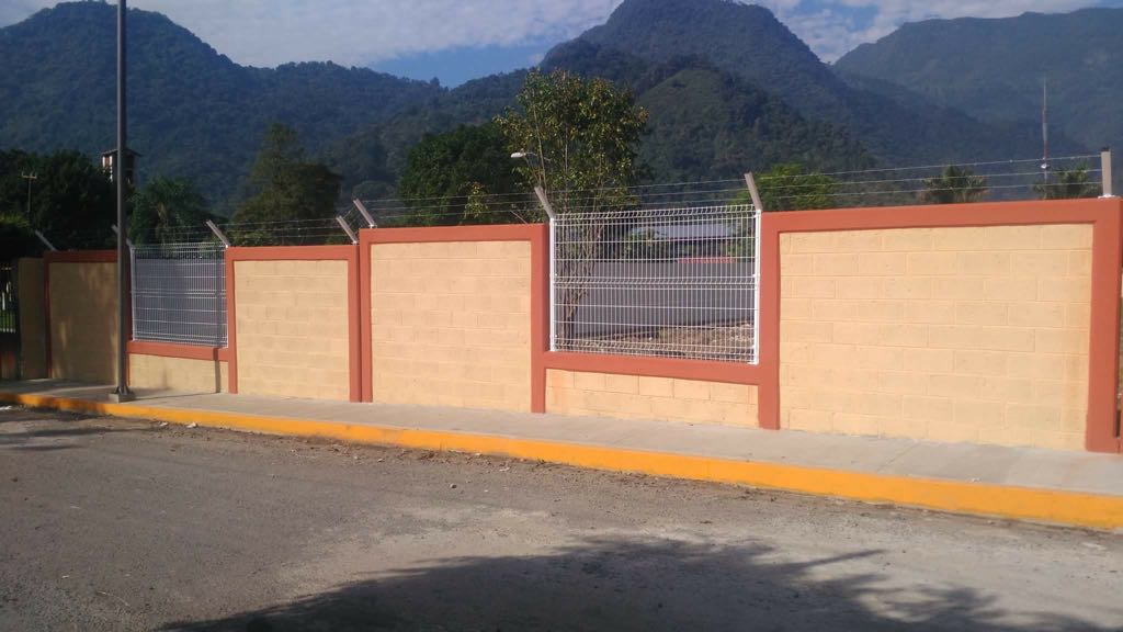 MURO DE BLOCK DE 15 X 20 X 40 Y COLOCACIÓN DE ESPADAS,REJA CERO Y COLOCACIÓN DE ALAMBRE DE PUA.